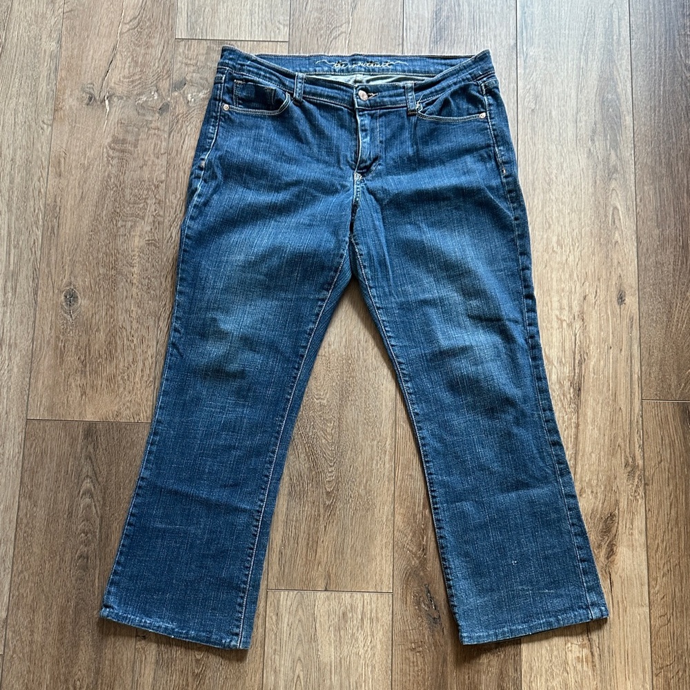 Women’s Old Navy “The Sweetheart” Jeans in size 10 Short